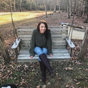 Meet your Posher, Alyssa